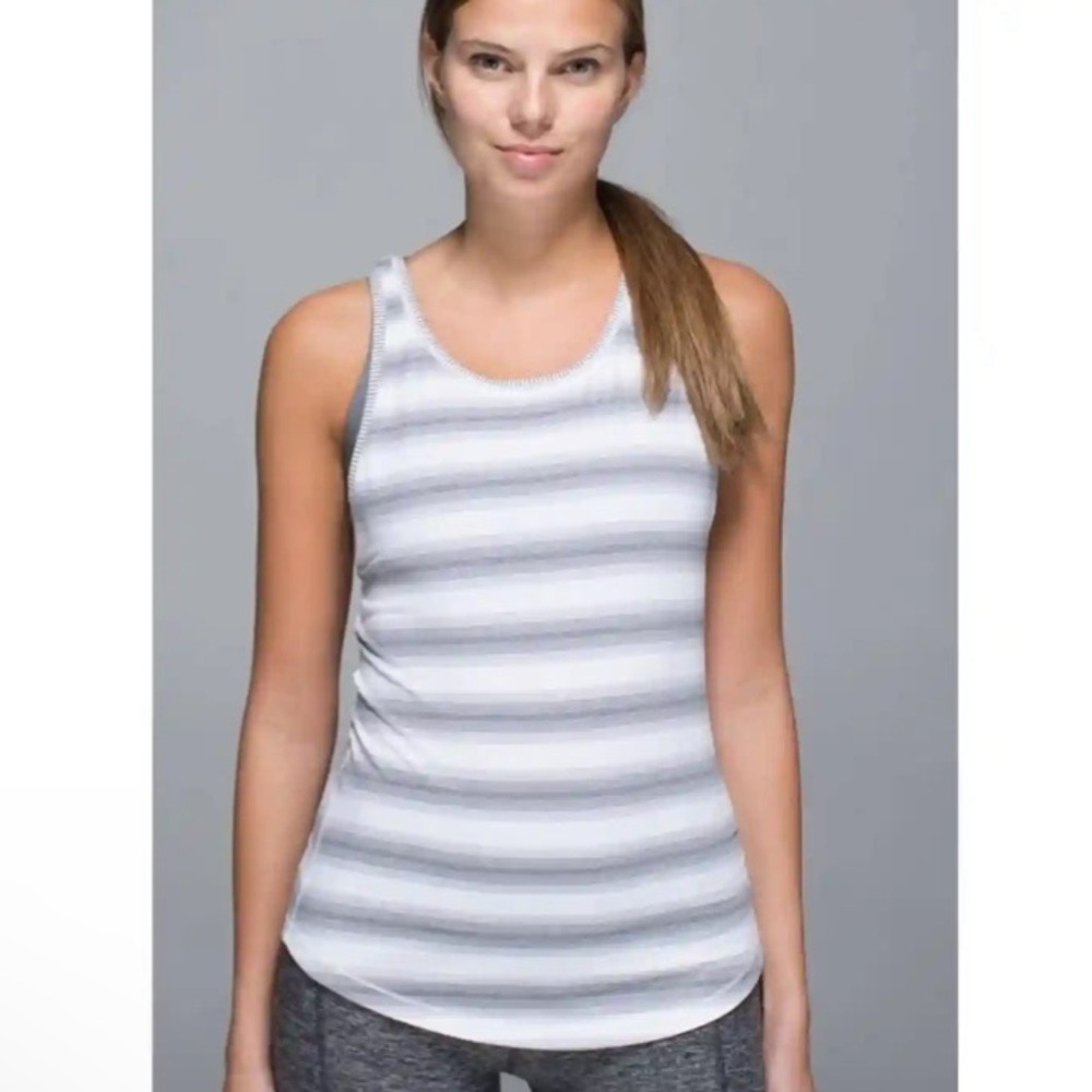 Lululemon think fast tank top size 6